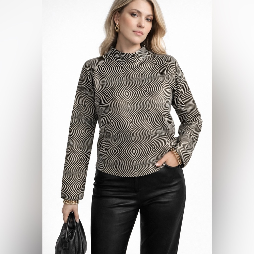 Peter Cohen Black & Cream Geometric Top — Size Medium